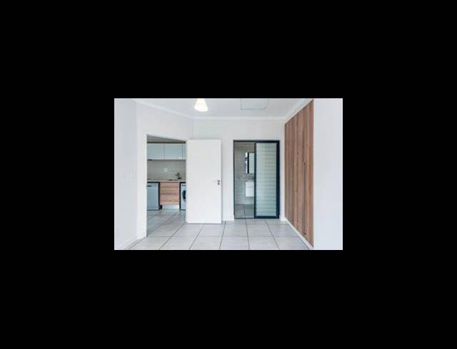 1 BEDROOM APARTMENT FOR SALE IN WATERFALL